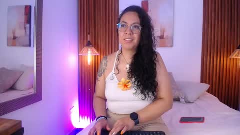 Emma Curly online show from April 29, 12:31 pm