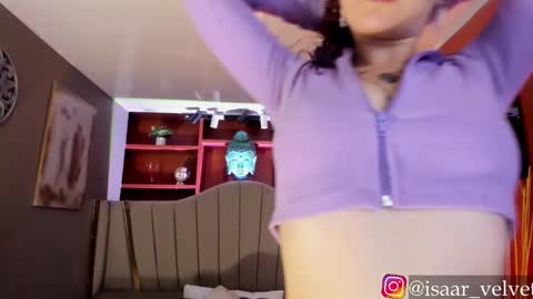 Snapshot of velvet_dreams_ chatting on January 17, 11:37 am Isabella online show from January 17, 11:37 am