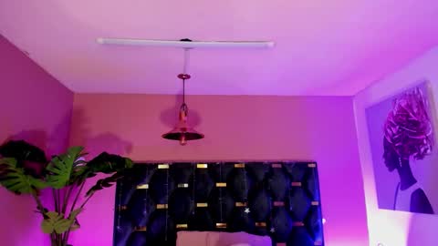 Isabella  online show from March 25, 12:11 pm