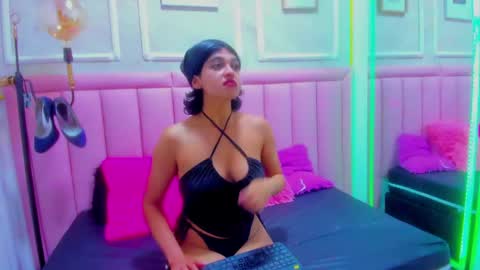 velvet_giirll online show from June 9, 3:23 pm