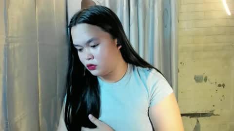 Snapshot of velvet_jess chatting on February 21, 2:45 am call me jessie online show from February 21, 2:45 am