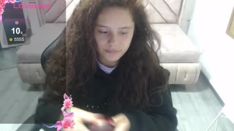 velvet_moon_v online show from February 18, 7:54 pm