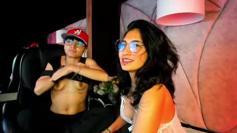 velvet  mystic online show from April 19, 12:59 pm