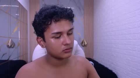 Snapshot of velvet_o chatting on February 24, 3:26 am velvet online show from February 24, 3:26 am