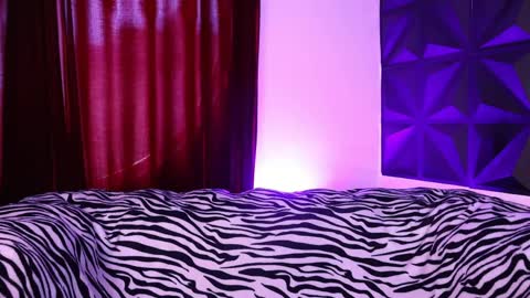 Velvet  online show from June 5, 8:03 pm