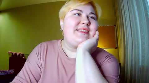 Snapshot of velvetcandy_ chatting on July 29, 7:28 am velvetcandy_ online show from July 29, 7:28 am