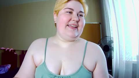 Snapshot of velvetcandy_ chatting on July 30, 9:08 am velvetcandy_ online show from July 30, 9:08 am