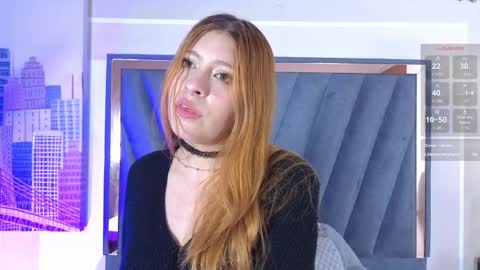 velvetfox_ online show from May 24, 8:03 pm