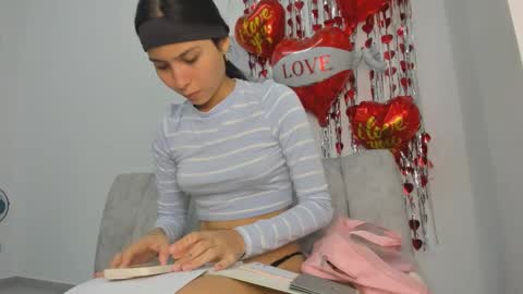 Snapshot of velvetluna_ chatting on February 23, 11:07 am Velvetluna online show from February 23, 11:07 am