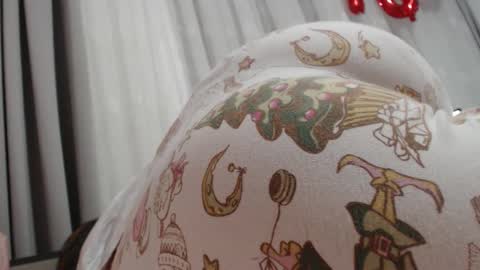 velvetmoon123 online show from February 17, 9:21 pm