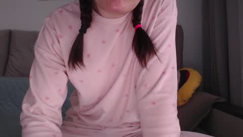 velvetmoon123 online show from February 27, 8:03 am