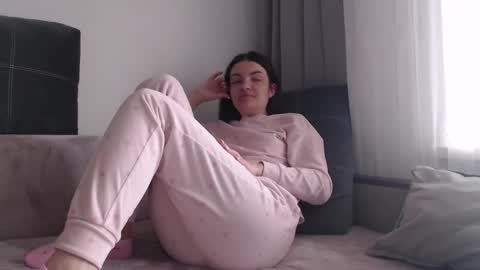 velvetmoon123 online show from March 22, 7:45 am