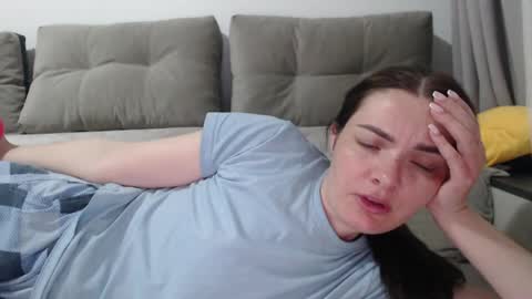 velvetmoon123 online show from April 9, 6:24 pm