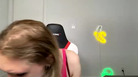 VelvetTGirl online show from February 12, 3:07 pm