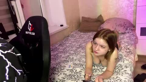 Lasly online show from April 10, 7:18 pm