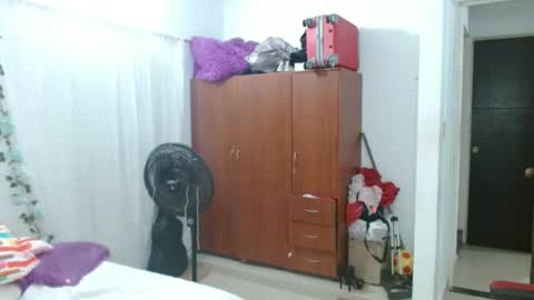 venecasexy44 online show from February 28, 10:16 am