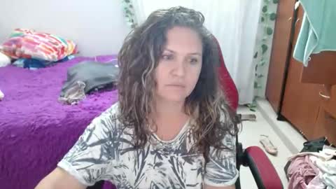 venecasexy44 online show from April 12, 8:19 am