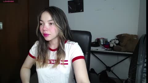 Venelope 3 online show from January 22, 4:34 am