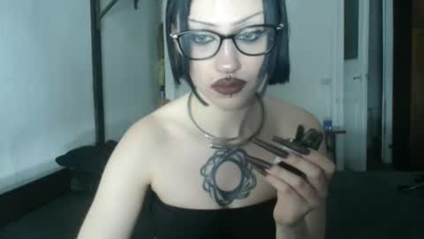 Naly online show from May 28, 4:37 pm