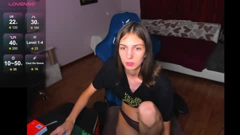 Snapshot of veneradi615 chatting on December 14, 7:14 pm veneradi615 online show from December 14, 7:14 pm