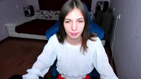 Snapshot of veneradi615 chatting on February 2, 5:04 pm veneradi615 online show from February 2, 5:04 pm