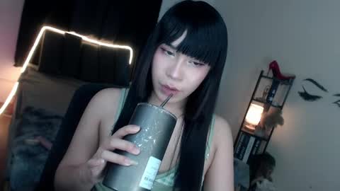 veniceseduction online show from April 5, 1:30 pm