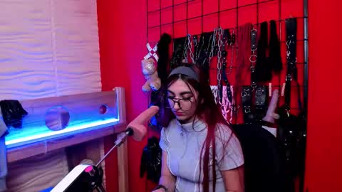 Snapshot of venus_bms_ chatting on February 28, 11:55 am VENUS online show from February 28, 11:55 am