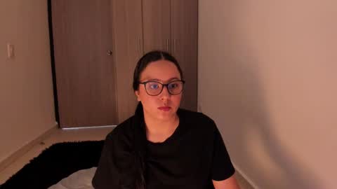 Snapshot of venus_cat_ chatting on October 6, 7:33 pm Venus online show from October 6, 7:33 pm