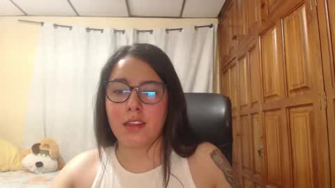 Snapshot of venus_cat_ chatting on May 17, 2:20 am Venus online show from May 17, 2:20 am
