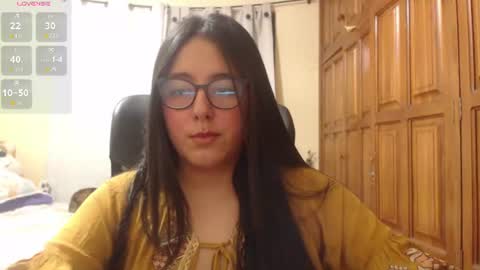 Snapshot of venus_cat_ chatting on June 28, 10:27 pm Venus online show from June 28, 10:27 pm