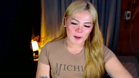 I am Colly Your mystery girl online show from June 22, 3:25 am