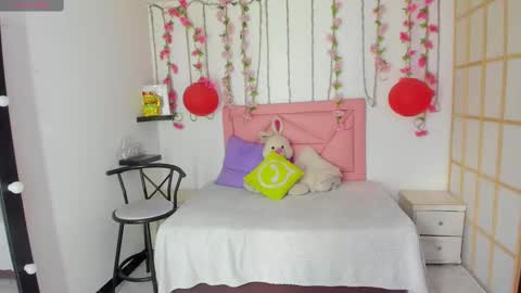 Snapshot of venus_latin_01 chatting on September 10, 7:47 pm Mary online show from September 10, 7:47 pm