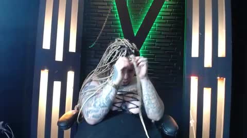 Snapshot of venus_rock chatting on May 1, 11:48 am Venus Ink online show from May 1, 11:48 am