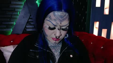 Snapshot of venus_rock chatting on June 4, 12:22 pm Venus Ink online show from June 4, 12:22 pm