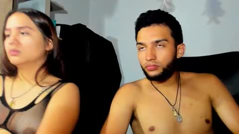 Snapshot of venus_saturno chatting on November 15, 9:32 pm venus_saturno online show from November 15, 9:32 pm