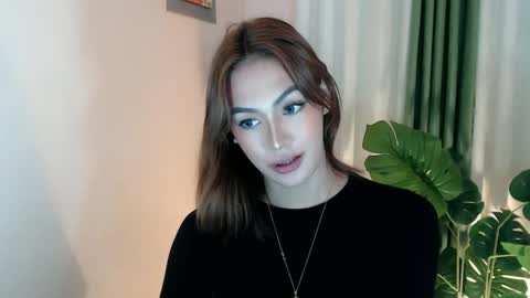 Snapshot of venus_sunrise07xx chatting on December 4, 7:11 pm Venus Sunrise Bombshell online show from December 4, 7:11 pm