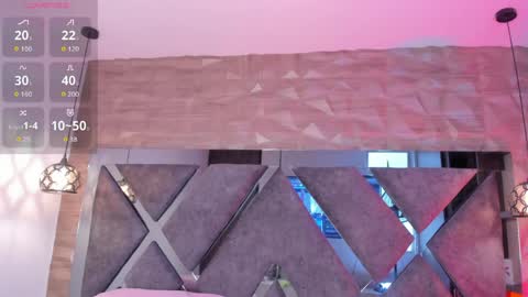 Snapshot of venus_velez chatting on April 20, 12:19 pm Venus online show from April 20, 12:19 pm