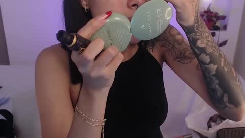 Venus Evans online show from February 10, 9:15 pm