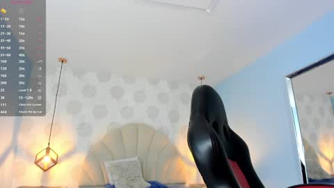 Snapshot of venusgreys1 chatting on May 9, 12:10 pm VENUS online show from May 9, 12:10 pm