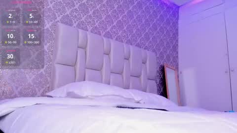 Venus  online show from November 29, 11:30 pm