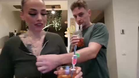 venus online show from January 9, 7:48 pm