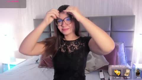 Snapshot of vera_price_ chatting on June 19, 1:04 pm Vera online show from June 19, 1:04 pm