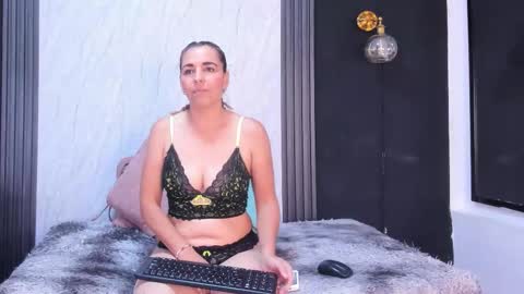 verabeautiful online show from January 10, 7:37 pm