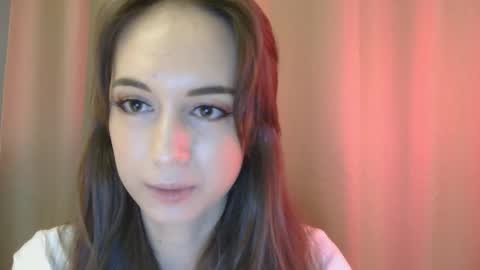 Una online show from September 25, 3:38 pm