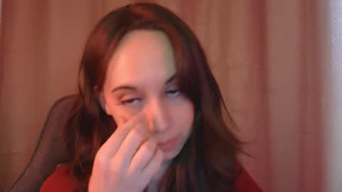 Una online show from February 10, 1:26 pm