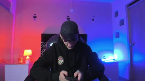 Snapshot of vergil_noir chatting on May 5, 3:25 am vergil_noir online show from May 5, 3:25 am
