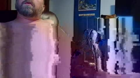 Snapshot of vermontguy76 chatting on December 17, 4:23 am vermontguy76 online show from December 17, 4:23 am