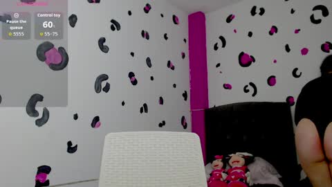 Snapshot of vero_doll12 chatting on May 28, 1:41 pm Verinica online show from May 28, 1:41 pm