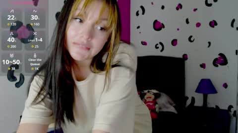 Snapshot of vero_doll12 chatting on May 29, 1:09 pm Verinica online show from May 29, 1:09 pm