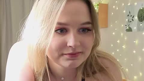 Veronica online show from December 16, 8:14 pm